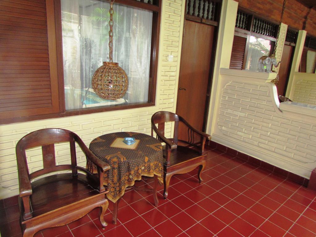 Griya Ayu Inn Sanur Exteriör bild