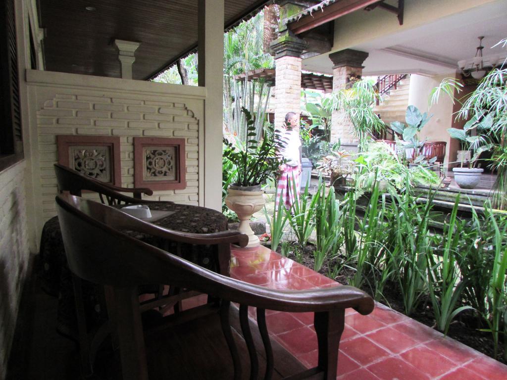 Griya Ayu Inn Sanur Exteriör bild